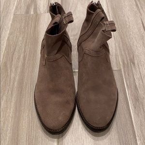 Size 71/2 DV light brown suede booties